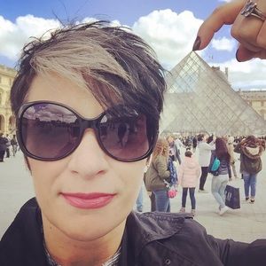Meet your Posher, Michele